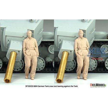 WWII German Tank crew rest lean.on tank (3D-Print)
