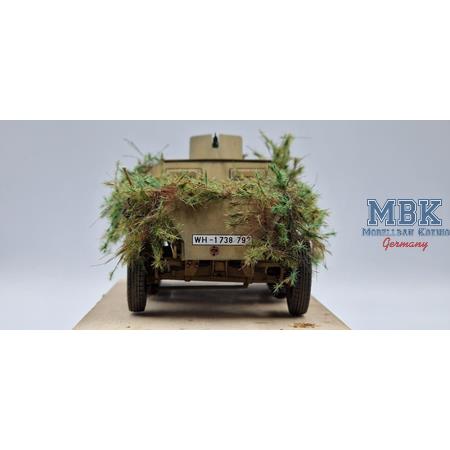 Tarnzweige Waldkiefer grün