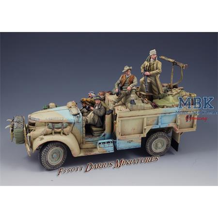 L.R.D.G. Desert Patrol, Figures & Accessories