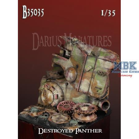 Scenerie 35 - WWII - Schrottplatz (Panther, Pz.IV)