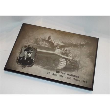 Holzsockel, Panzerass "Michael Wittmann", 17x11cm