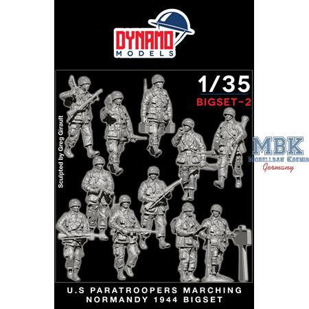 U.S. Paratroopers Marching (Normandy 1944) Big Set