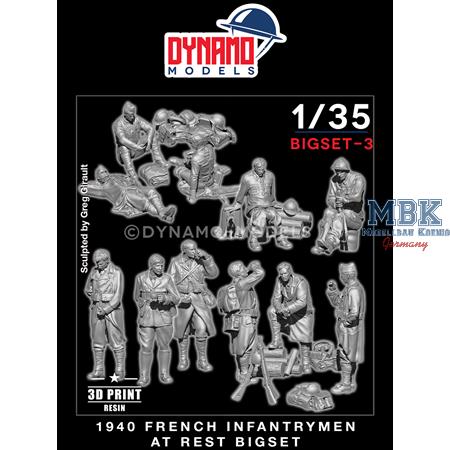 1940 French Infantrymen at Rest Big Set