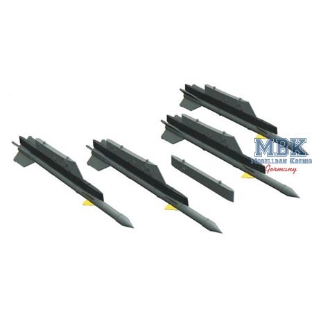 R-3R MISSILES W/ PYLONS FOR MIG-21 1/72
