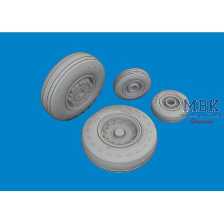 Grumman E-2C Hawkeye wheels 1/72
