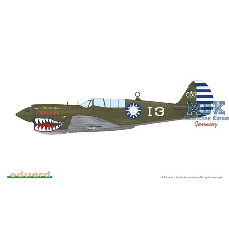 Curtiss P-40N Warhawk Dual Combo ROYAL CLASS
