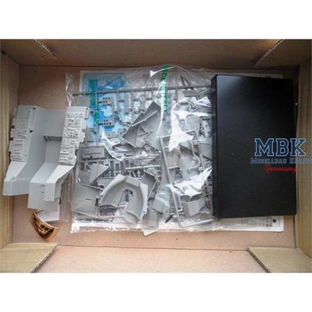 F-16 Fighting Falcon Cockpit 1:12