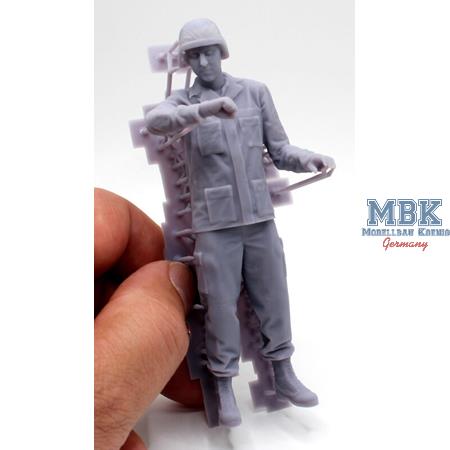 US army M113 crew 80s (1:16)