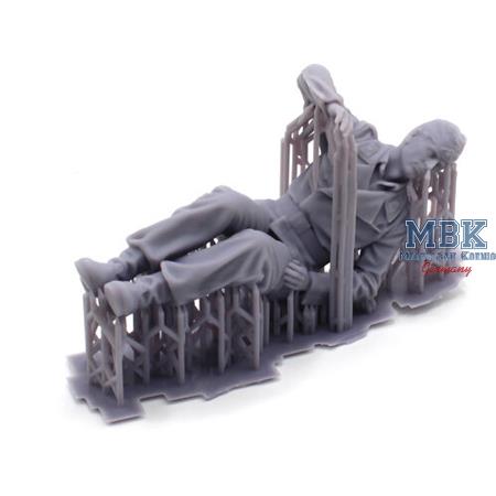 Panzer IV crew (1:16)