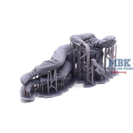 Panzer IV crew (1:16)