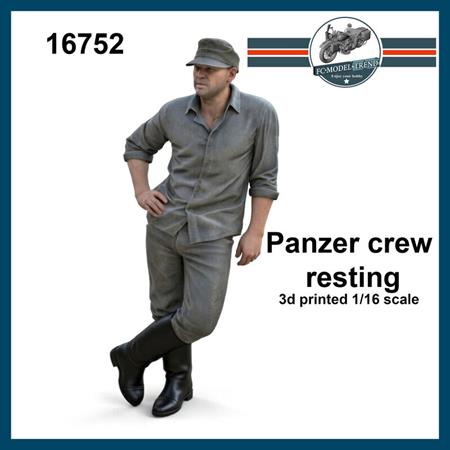 Panzer crew at rest (1:16)