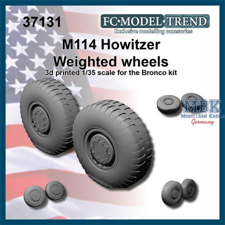 M114 Howitzer early weighted wheels
