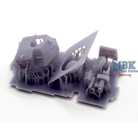 SdKfz 251 with APX turret (1:72)