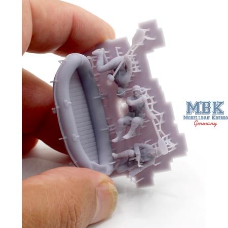 German rubber boat & crew (1:72)