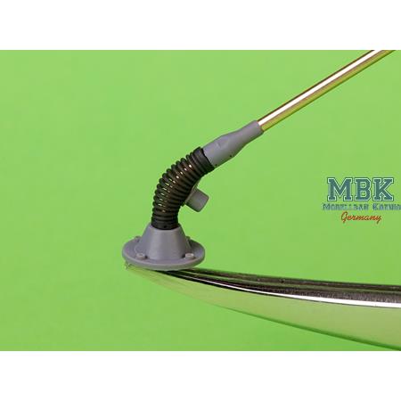 Comrod Antenna VHF3088VM tilted - for Leopard 2