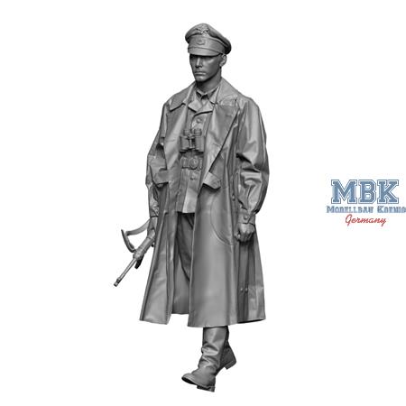 WW2 German SS Officer (Raincoat Version) 1:16