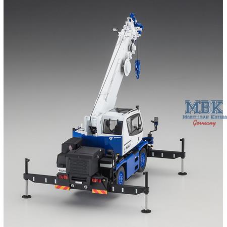 Tadano Rough Terrain Crane GR-130NL/N Crevo 1/35