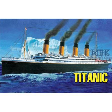 R.M.S. Titanic (1:550)