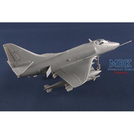 Douglas A-4B Sky Hawk