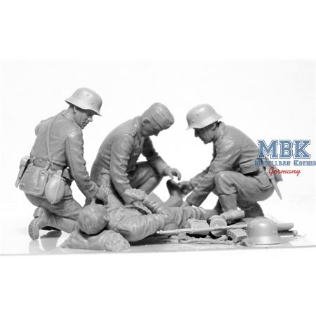 WWII German Military Medical Personnel (new molds)