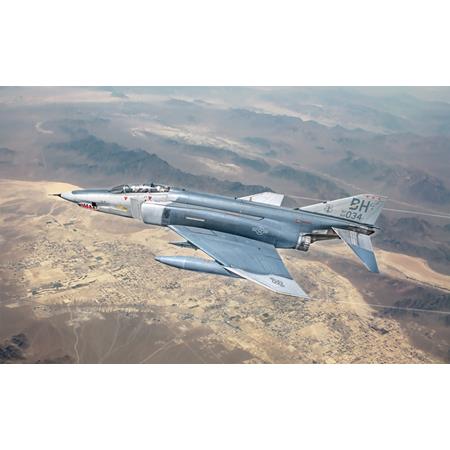 McDonnell Douglas RF-4 C/E Phantom II