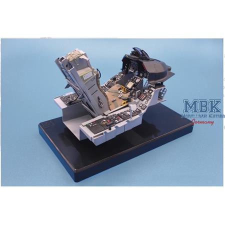 General Dynamics F-16 Cockpit 1:12