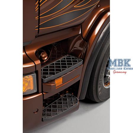 Scania R730 „BLACK AMBER“