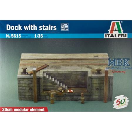 Dock mit Treppe / Dock with stairs