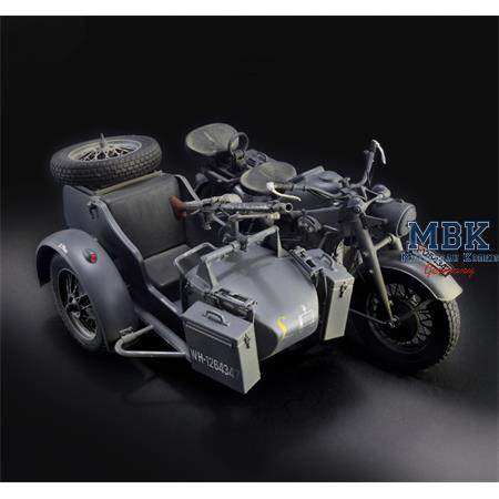 Zündapp KS 750 with Sidecar (1:9)