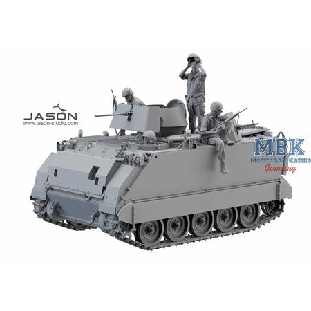 M113 APC crew & infantry men 1:16