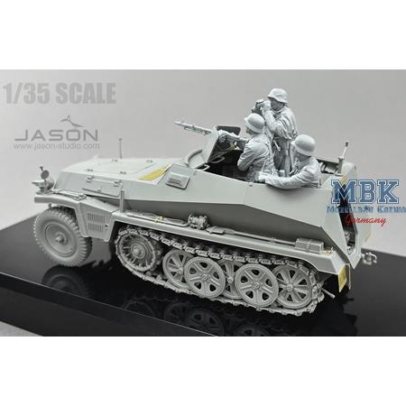WWII German Sd.Kfz.250/1 Ausf. A Gunner 1:35