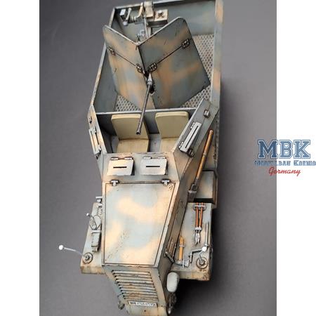 Schützenpanzerwagen U304(f) mit 2 cm Flak 38-late