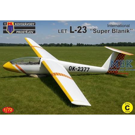 Let L-23 Super Blaník „International"
