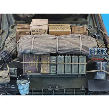 M4A3 Engine Deck Stowage set M4A3 Engine Deck Stowage set