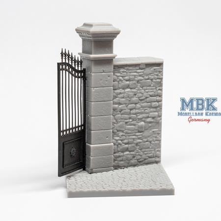 Mauerstück m. Tor / Base w/gate and wall 01 (1:35)