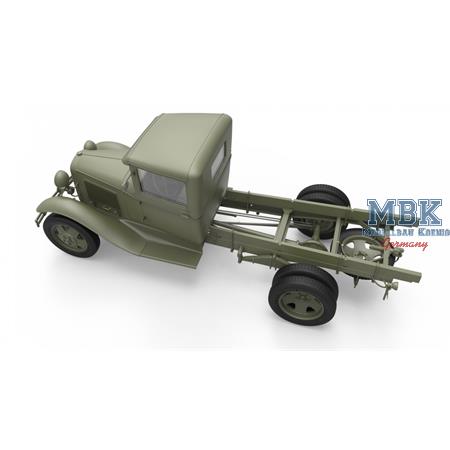 Soviet 1.5t truck w/M-4 Maxim AA MG