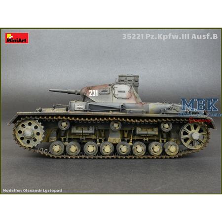 Panzer III Ausf.B w/Crew