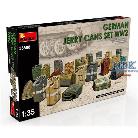 GERMAN JERRY CANS SET WW2