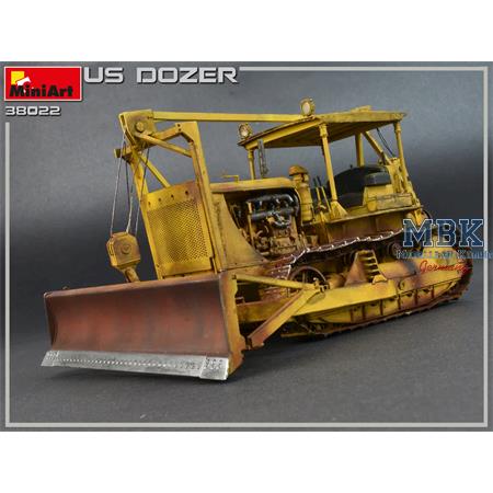 U.S. Bulldozer (Caterpillar D7)