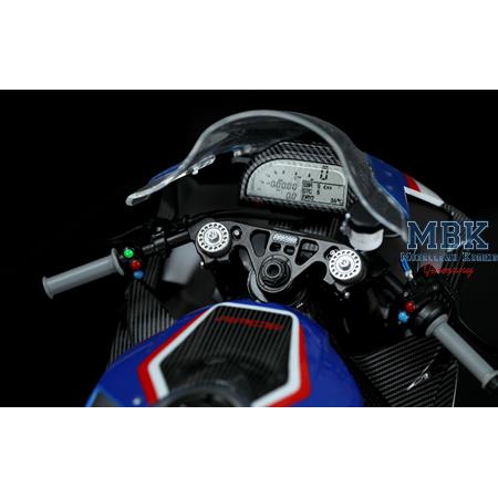 BMW HP4 Race (1:9)