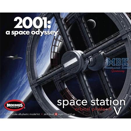 2001: Space Station V (1:2600)