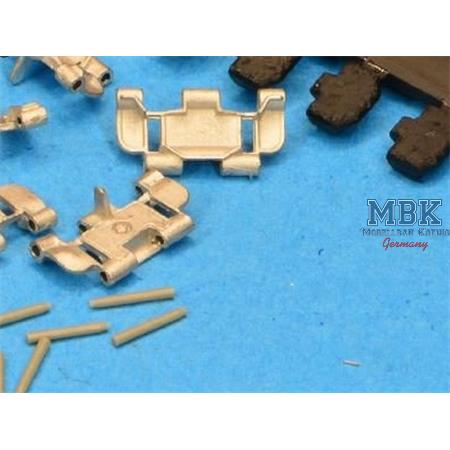 Workable Metal Tracks for M113, worn rubber pads