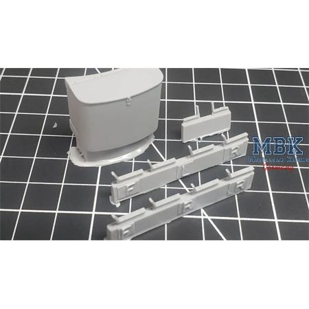 Tiger I PzAbt 502 "Leningrad" Turret Storage Box