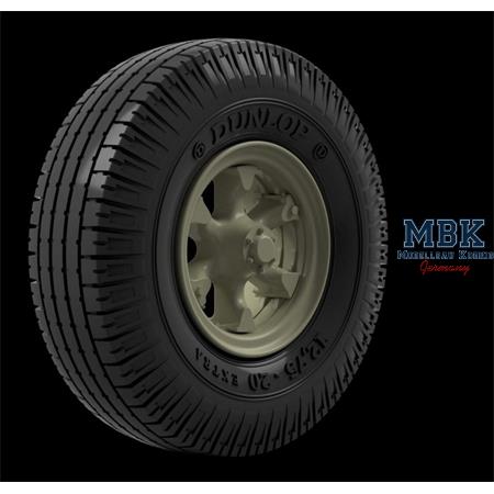 Vomag 8LR 9t truck Road wheels (Dunlop)