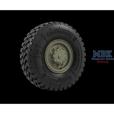 Tpz. 1 Fuchs road wheels (Michelin X)