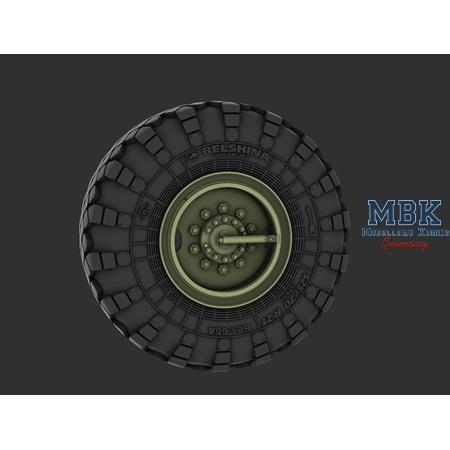 BAZ 6x6 trucks (64022) Road Wheels
