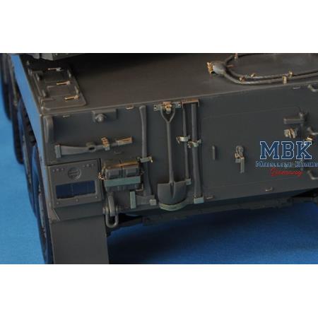 1/35 JGSDF TYPE 16 MCV (with Chain)