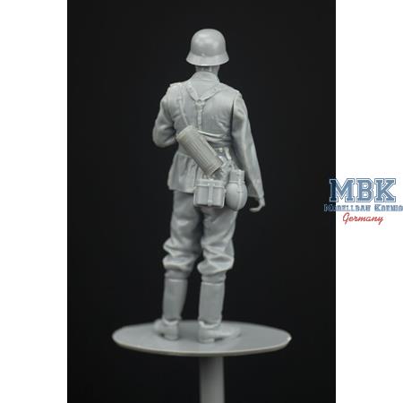 1/35 WWII German Gas Mask Container Set f. Figures