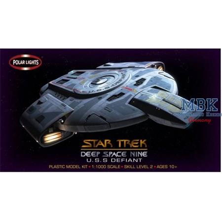 Star Trek U.S.S. Defiant NX-74205 (Snap-Kit)