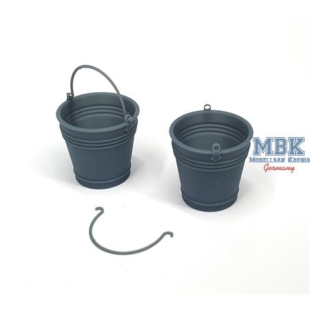 Metal buckets (3 pcs)